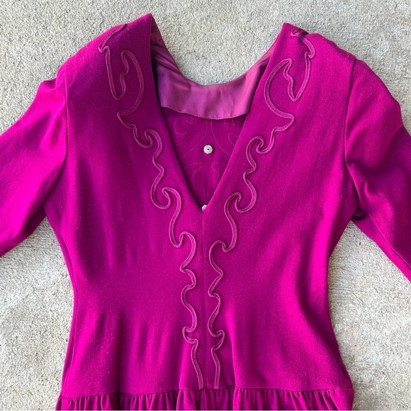 Vintage Dennis Goldsmith Magenta Knit Dress Long Sleeve Rhinestone USA Medium - Picture 4 of 11
